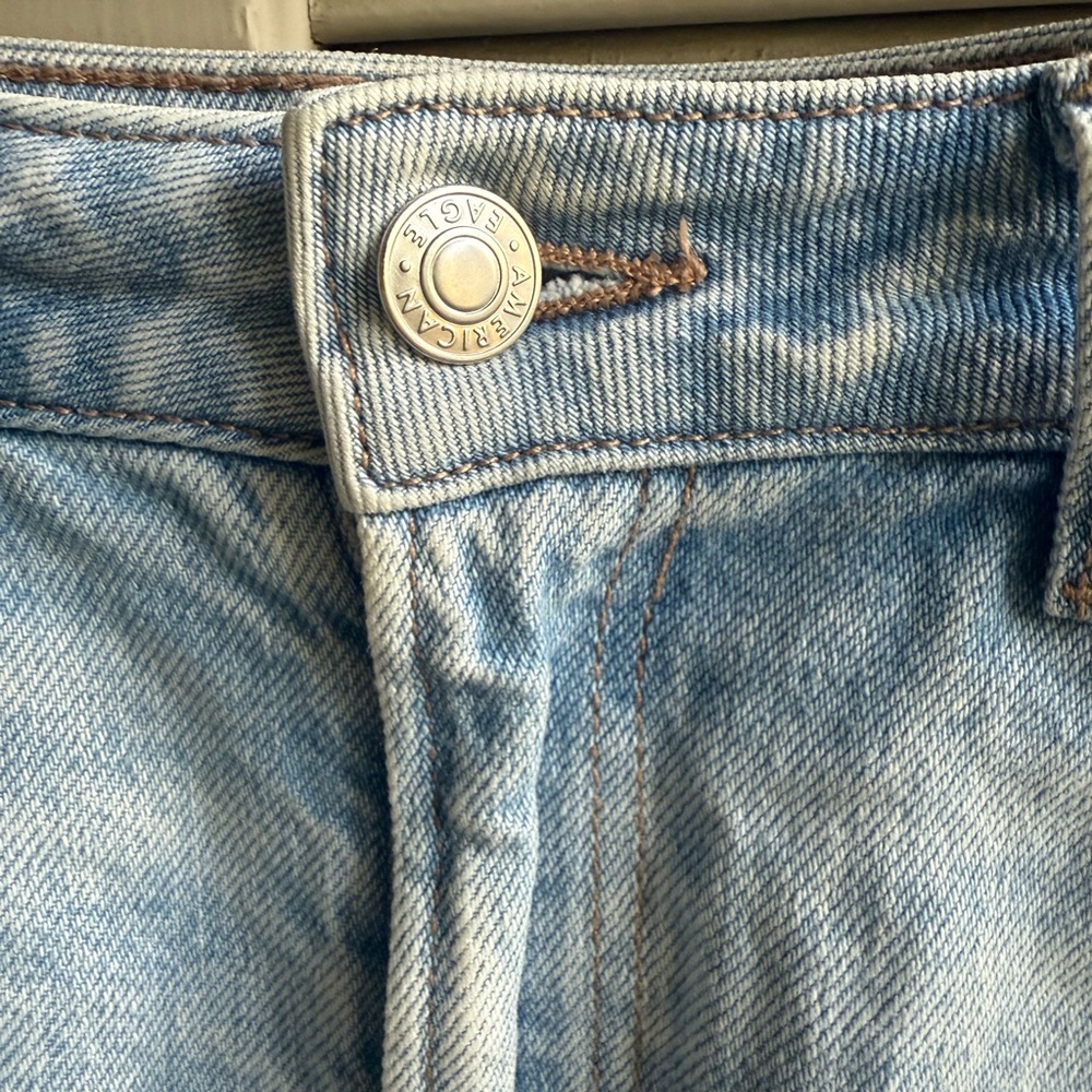American Eagle mom jeans - Picture 3 of 9